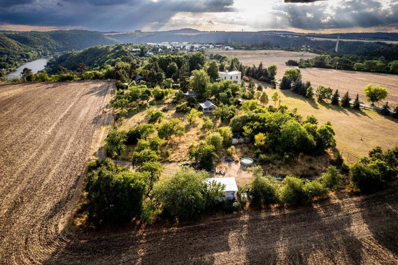 Tiny House - Chatka V Rezi U Prahy Husinec  Exteriér fotografie