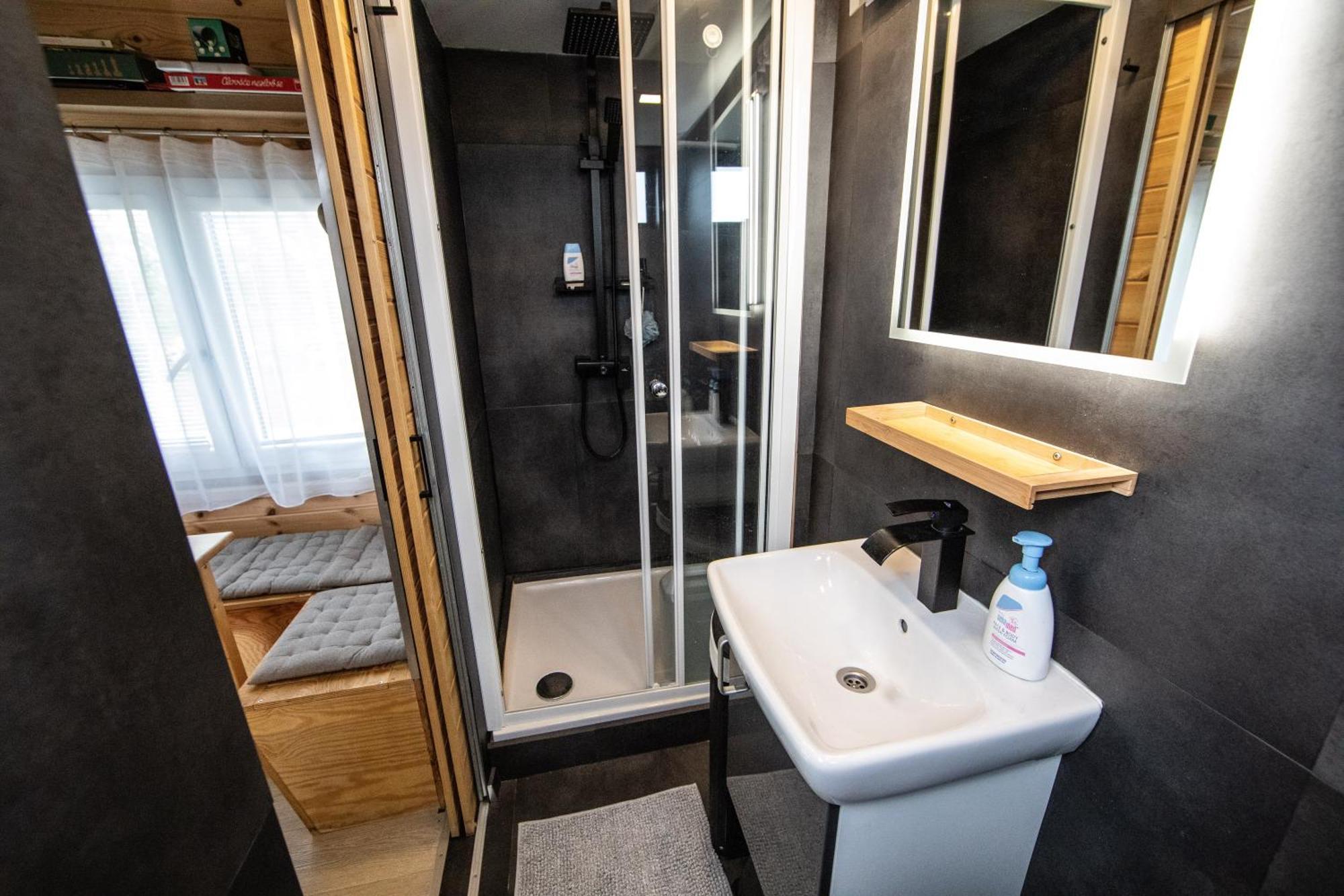 Tiny House - Chatka V Rezi U Prahy Husinec  Exteriér fotografie